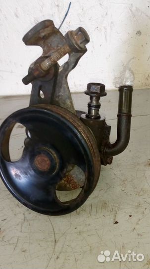 Насос гур на Мазда Демио