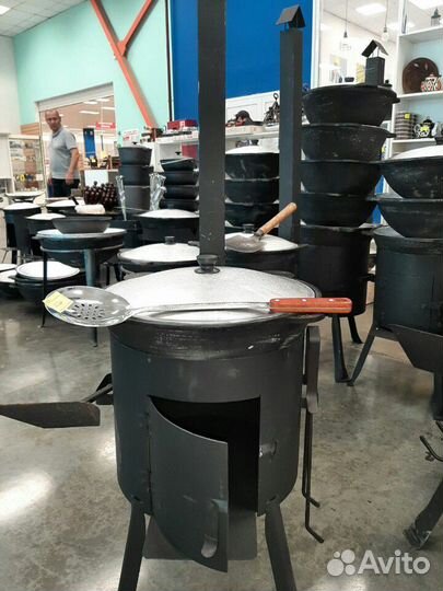 Казан 12л+печка с трубой и дверцей