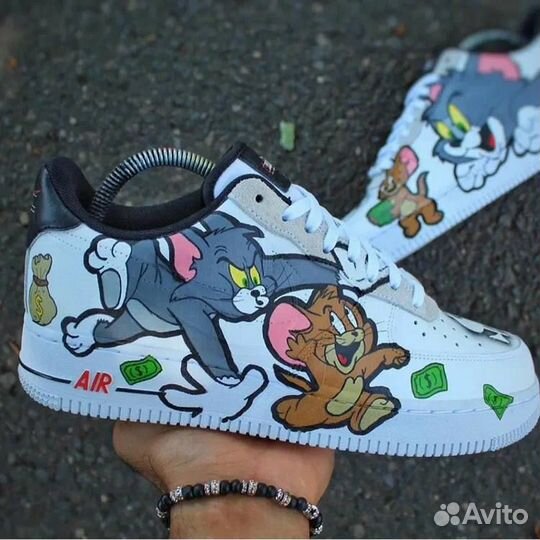 Роспись кроссовок и одежды