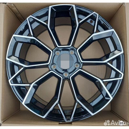 Диски FJ6183 10.0/21 5x130 ET50 d71.56 MB