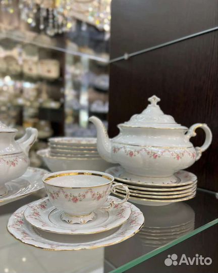 Набор столовой посуды на 6 персон