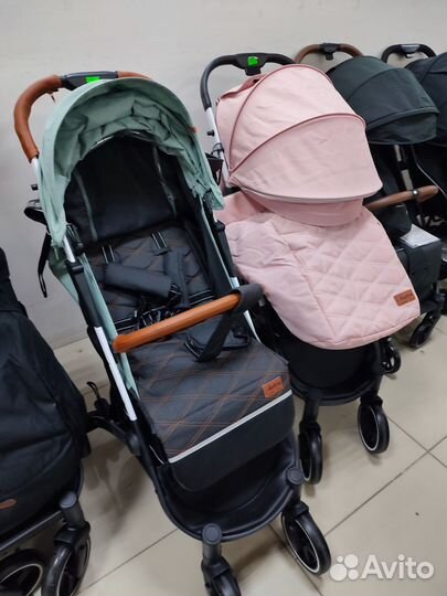 Коляска каррелло астра