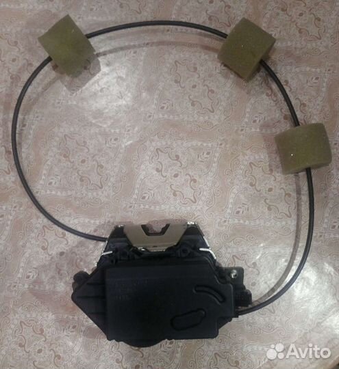 Замок багажника на Mercedes GL 164