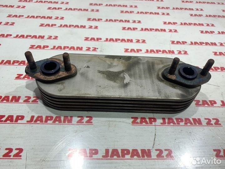 Радиатор масляный Mitsubishi Delica PE8W 4M40 1994