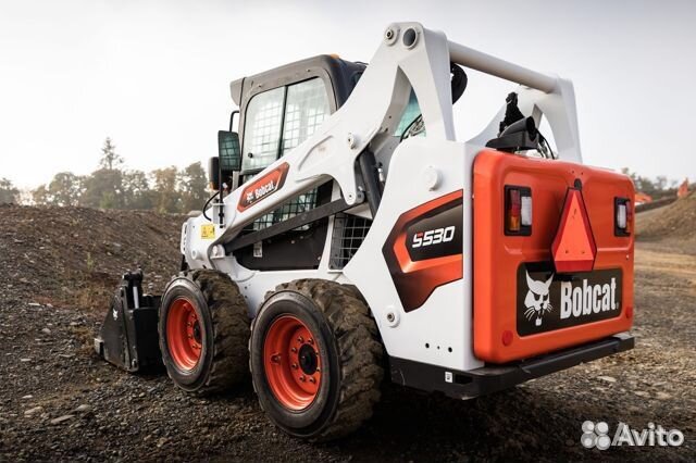 Водитель (оператор ) на бобкет