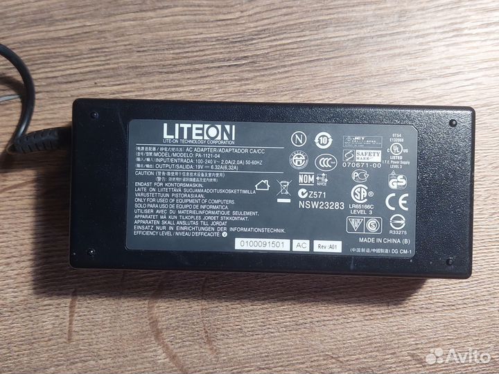 Блок питания (AC adapter) LiteOn 100-240v 50-60Hz