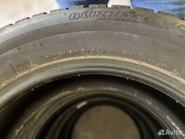 Bridgestone Blizzak VRX 225/60 R17 99S