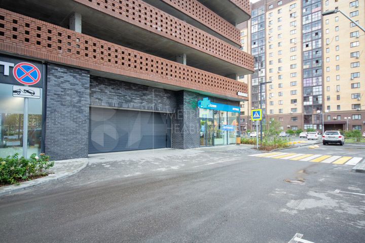 Машиноместо, 13 м²