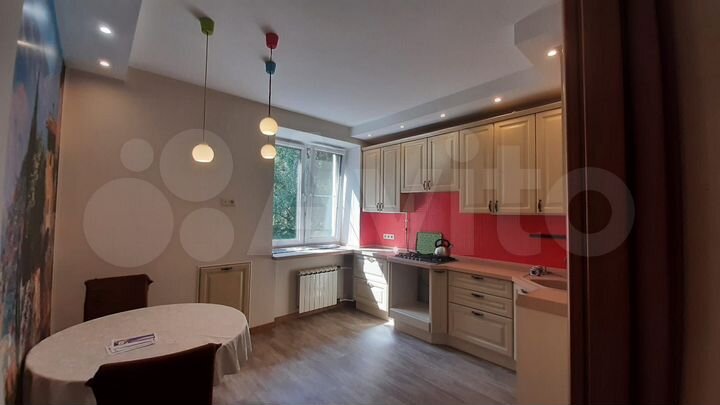 3-к. квартира, 97 м², 4/4 эт.
