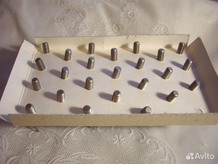 Тиристор штыревого исполнения. Т122-25-9