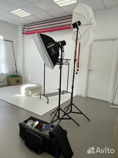Студийный импульсный свет