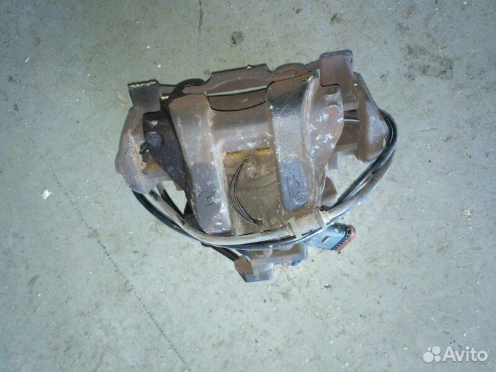 Суппорт задний правый Mercedes-Benz E-Class W211