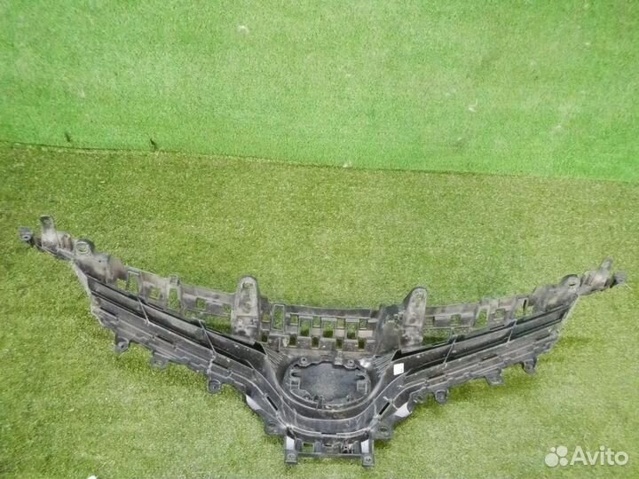 Решетка радиатора Toyota Camry xv70 (2018-2021)