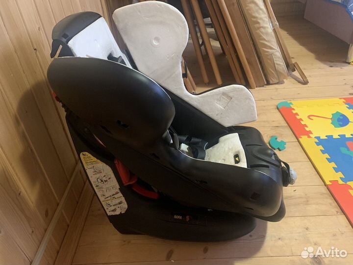 Автомобильное кресло britax