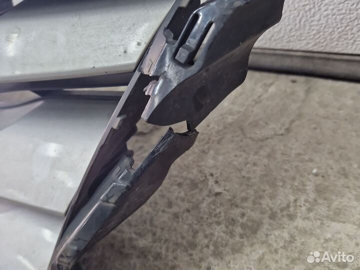 Решетка радиатора передняя Toyota Fortuner 2