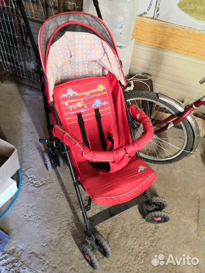 Прогулочная коляска