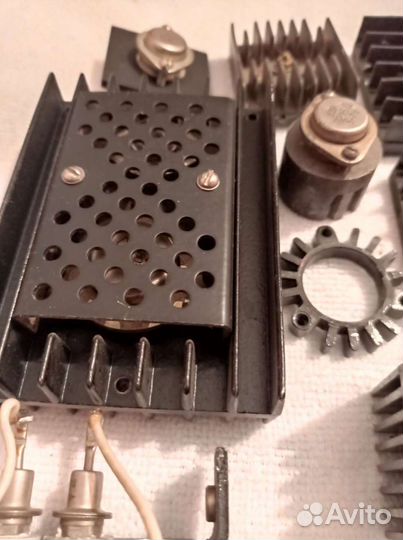 Транзисторы с радиаторами