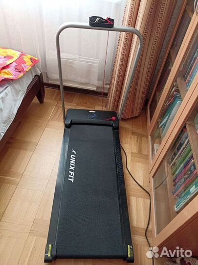 Беговая дорожка UnixFit R-200V