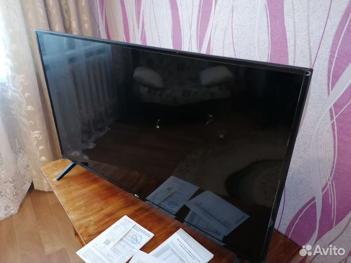 Телевизор LG 43LK5000PLA разбит экран