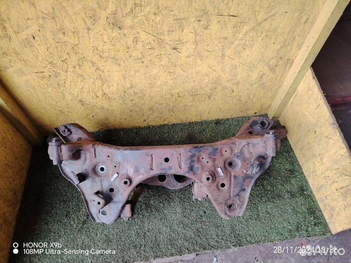 Подрамник задний Nissan Qashqai J10 HR16DE 2009