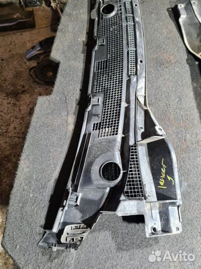 Жабо правое Mitsubishi Lancer 9 4G18 2005