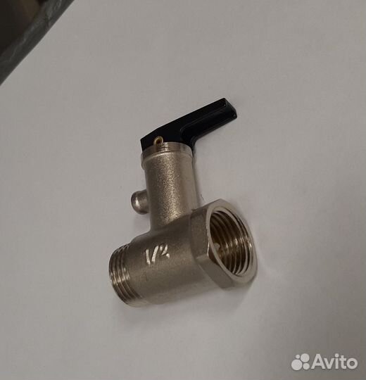 Клапан предохранительный водонагревателя 180404