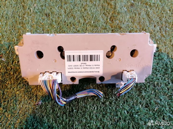 Блок управления климат-контролем G31J-61-190 Mazda