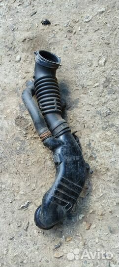 Патрубок воздуховод Mazda CX-7