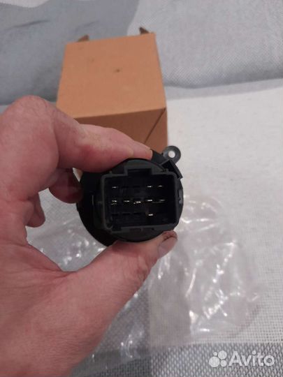 Центральный переключатель света