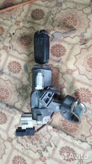 Замок зажигания Geely Emgrand EC7