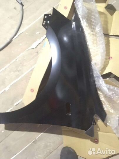 Volkswagen polo крыло