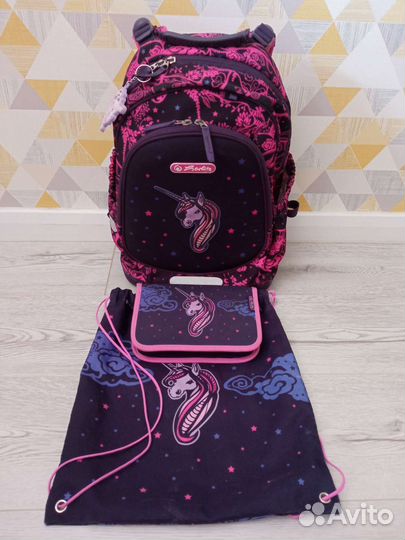 Школьный рюкзак