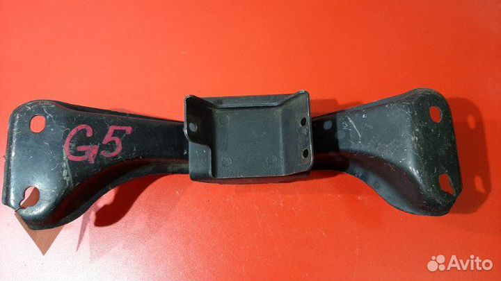 Подушка двигателя задняя Mazda Mpv LV5W GY