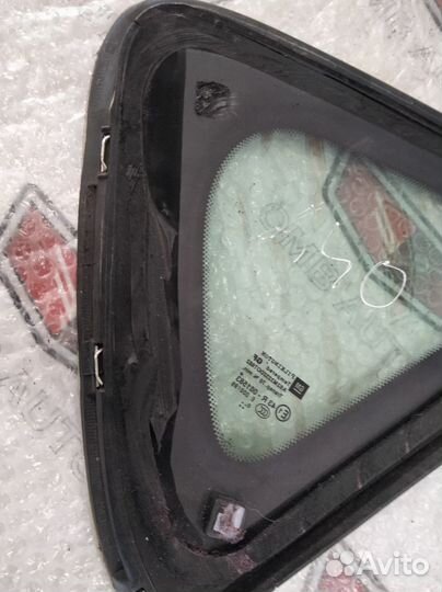 Форточка задняя левая глухая Опель Астра J