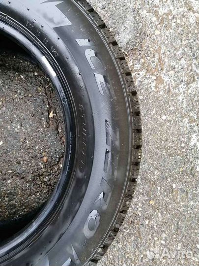 Pirelli Ice Zero 225/65 R17