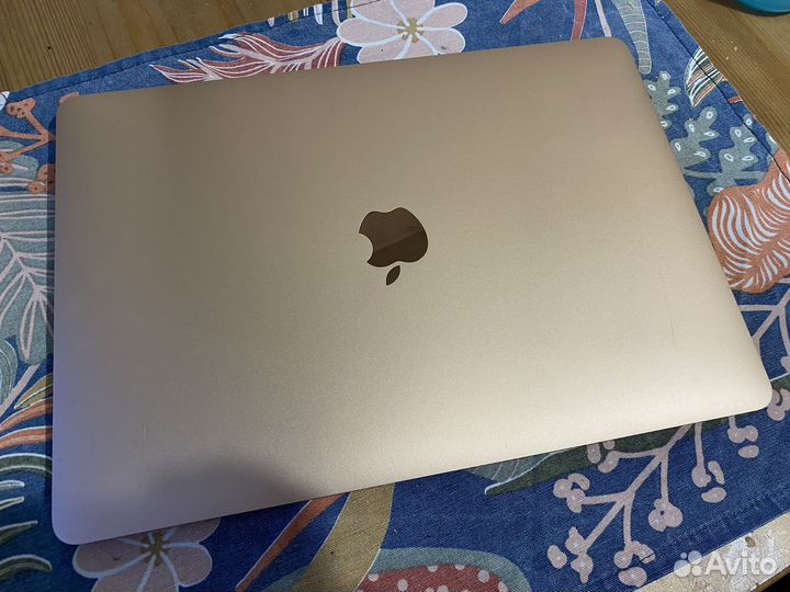 Apple MacBook air 13 2020 m1 8gb 256