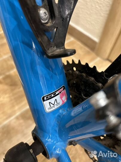 Красивый горный женский велосипед GT laguna