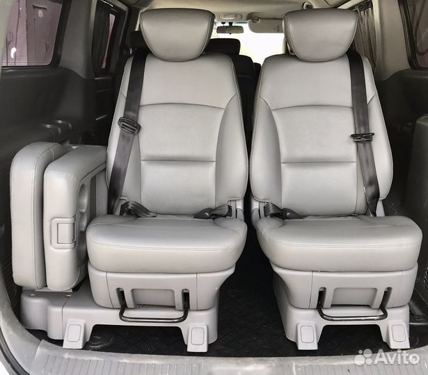 3й ряд сидений Hyundai Grand Starex