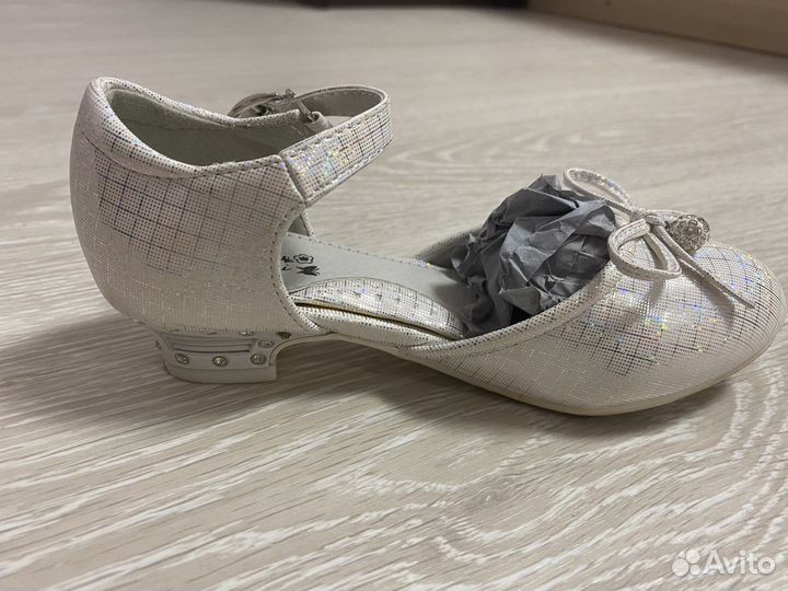 Туфли для девочки 27 размер