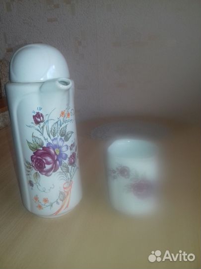 Кофейник и молочница