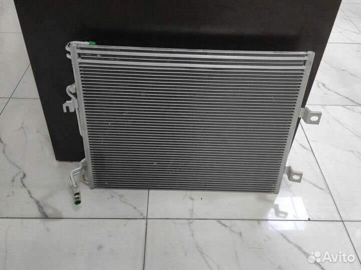 Радиатор кондиционера Mercedes W221