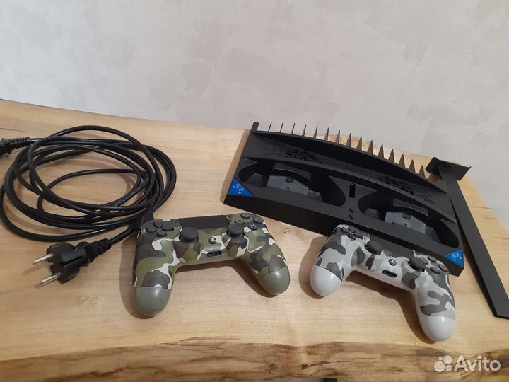 Игровая приставка ps4pro