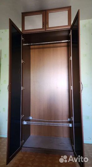 Шкаф с зеркалом