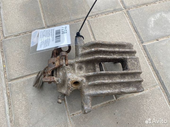 Тормозной суппорт задний правый Volkswagen Golf 4