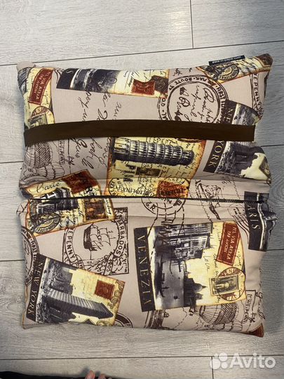 Автомобильная подушка для путешествий