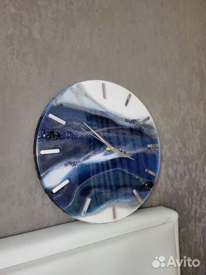 Часы настенные с эпоксидной смолой