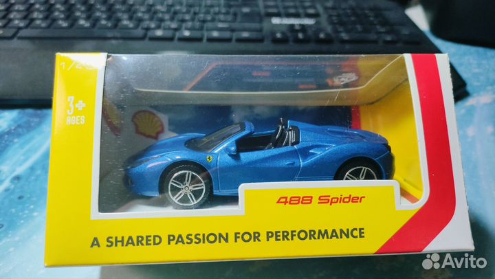 Коллекционная модель автомобиля