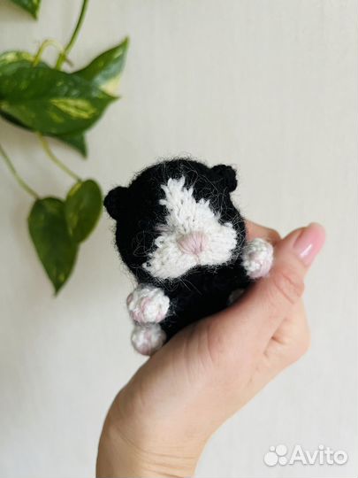 Спящий котенок игрушка