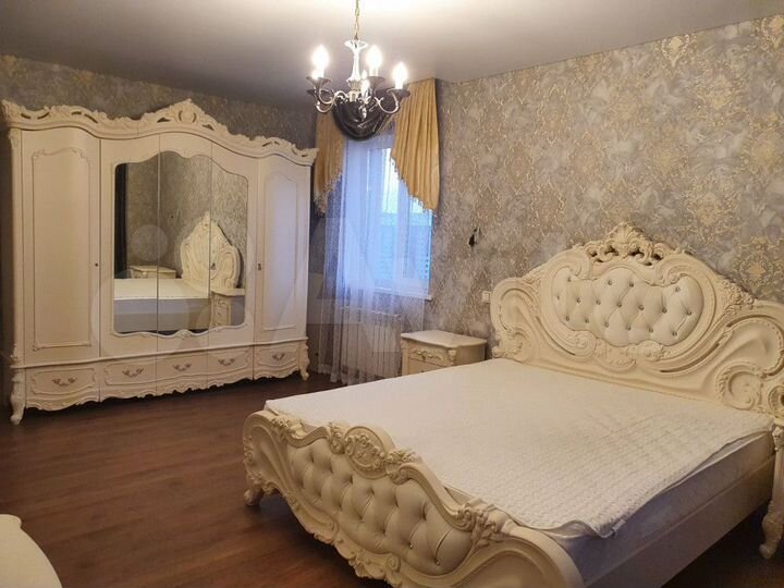 3-к. квартира, 110 м², 12/20 эт.