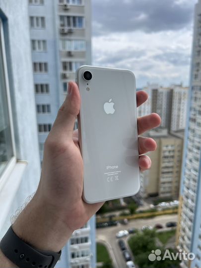 iPhone Xr, 64 ГБ